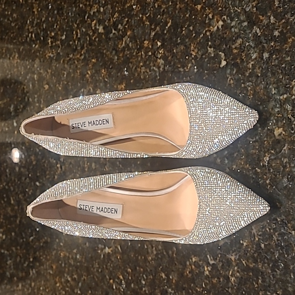 Steve Madden 7m Silver Glitter Heels